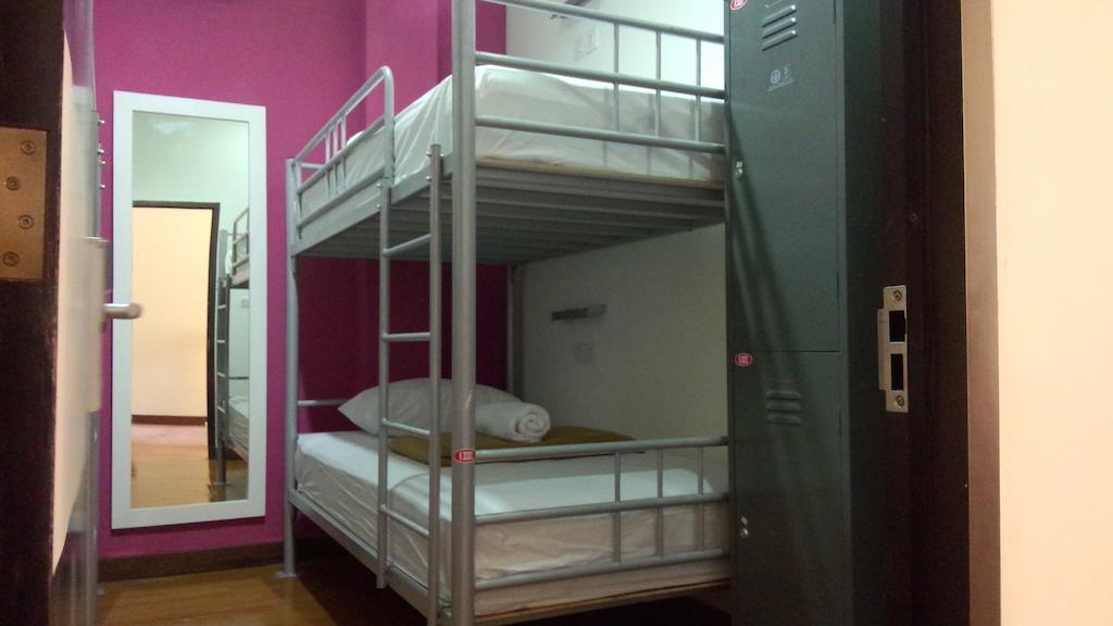 Cx Hostel Kuta Raya Værelse billede